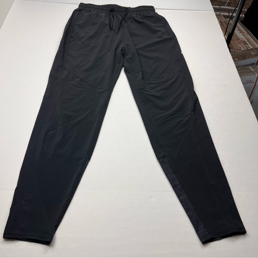 Outdoor Voices Womens Size Small Black Thin Jogger Pant Perforated Sides Tapered